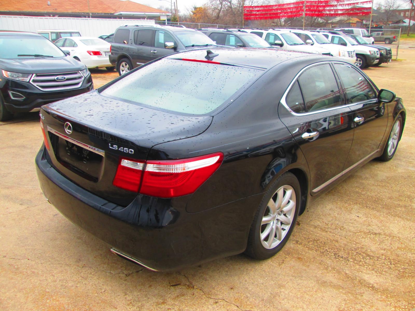 2008 BLACK Lexus LS 460 Luxury Sedan (JTHBL46F085) with an 4.6L V8 DOHC 32V engine, 8-Speed Automatic Overdrive transmission, located at 1815 NE 28th St., Fort Worth, TX, 76106, (817) 625-6251, 32.795582, -97.333069 - Photo #4